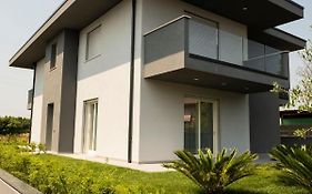Marali Lake Apartments Di Enrica Bianchera